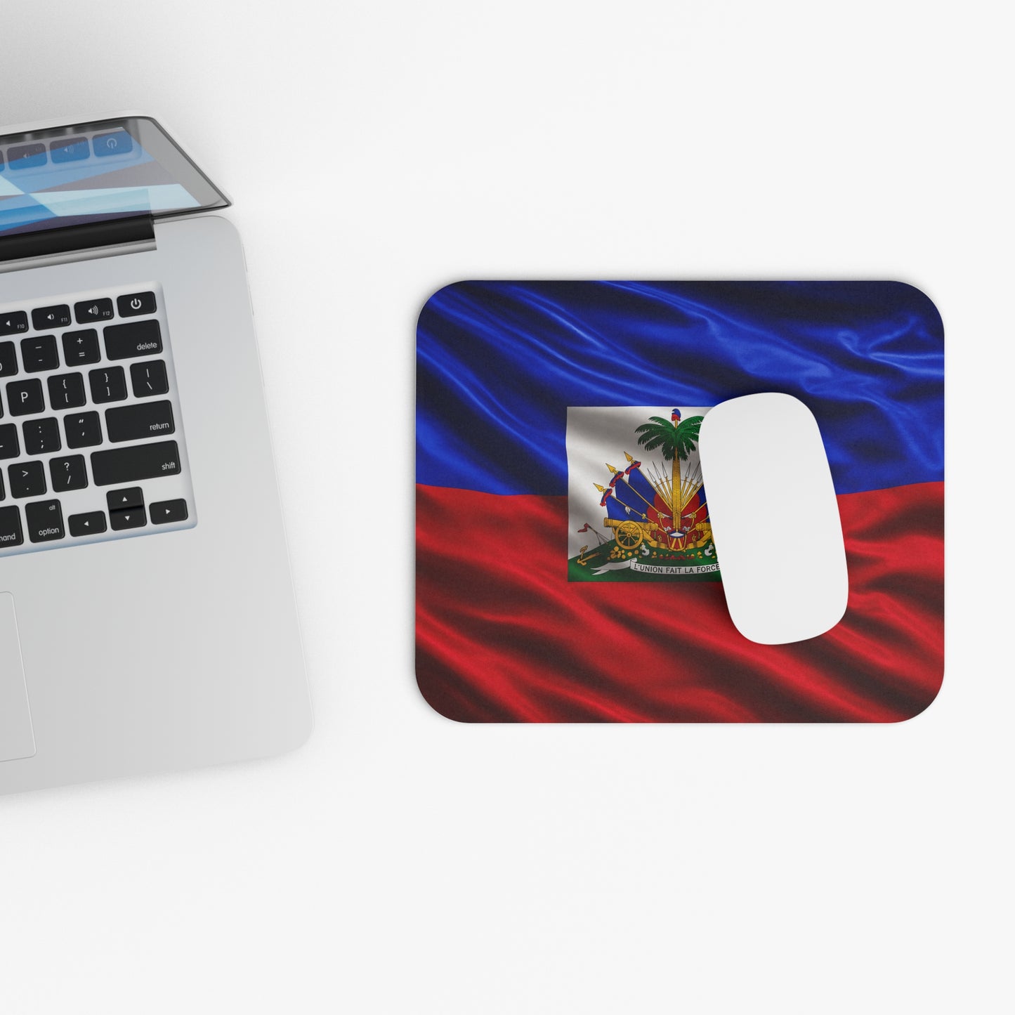 Haiti Flag Rectangle Mouse Pad — Vibrant Haitian Pride Desk Mat